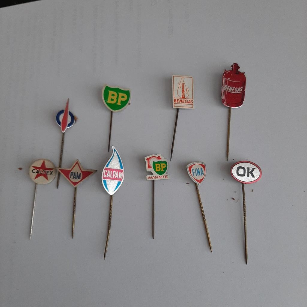 Collectie van olie en gas vintage speldjes / pins, Verzamelen, Ophalen of Verzenden, Gebruikt, Merk, Speldje of Pin