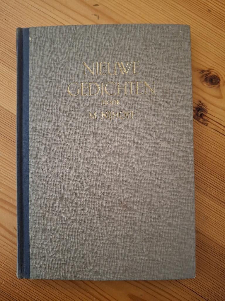 Nieuwe gedichten door M. Nijhoff. uit 1946., Ophalen of Verzenden, Gelezen