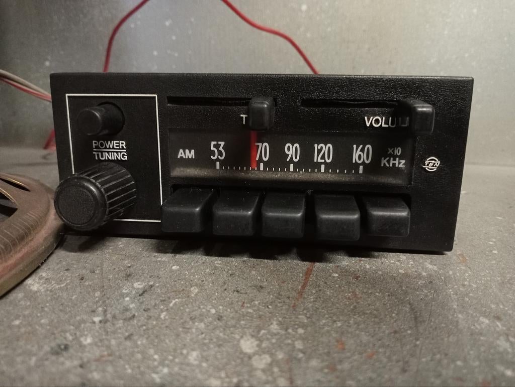 Originele 70 jaren Toyota Corolla Landrover Radio, Auto diversen, Autoradio's, Gebruikt, Ophalen of Verzenden