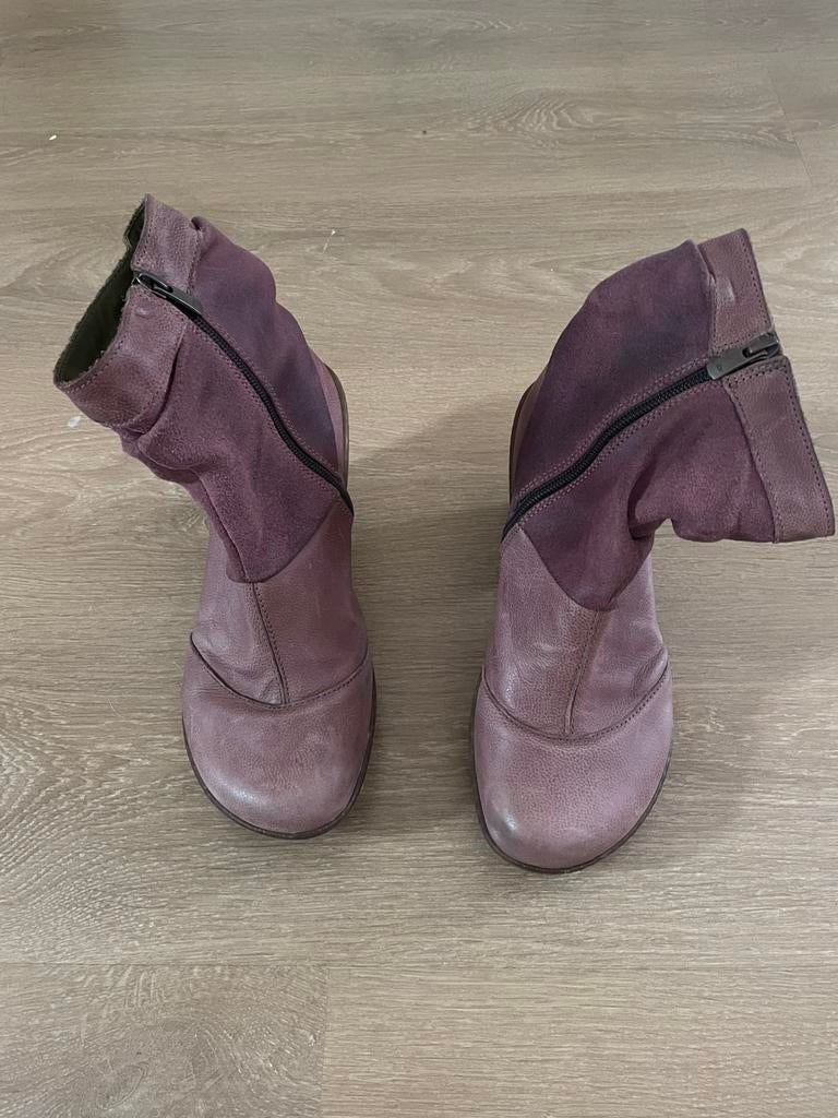 El Naturalista korte laarsjes maat 40, Kleding | Dames, Schoenen, Ophalen of Verzenden, Zo goed als nieuw, Roze