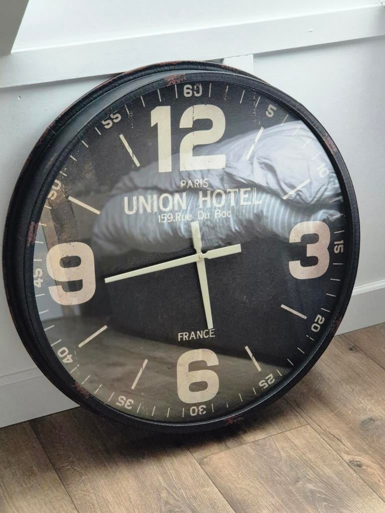 Stoer Landelijk grote ijzeren klok 78cm, Ophalen, Zo goed als nieuw, Wandklok
