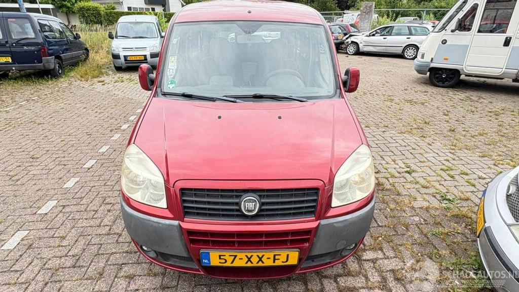 Fiat Doblò 1.4 FAMILY (bj 2007), Overige carrosserieën, Handgeschakeld, 1368 cc, Rood