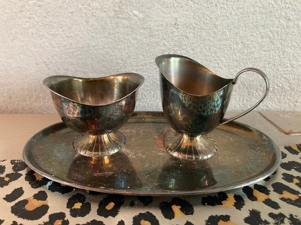 Roomstel Douwe Egberts DE verzilverd suikerpotje melkkan set, Antiek en Kunst, Antiek | Goud en Zilver, Ophalen of Verzenden, Zilver