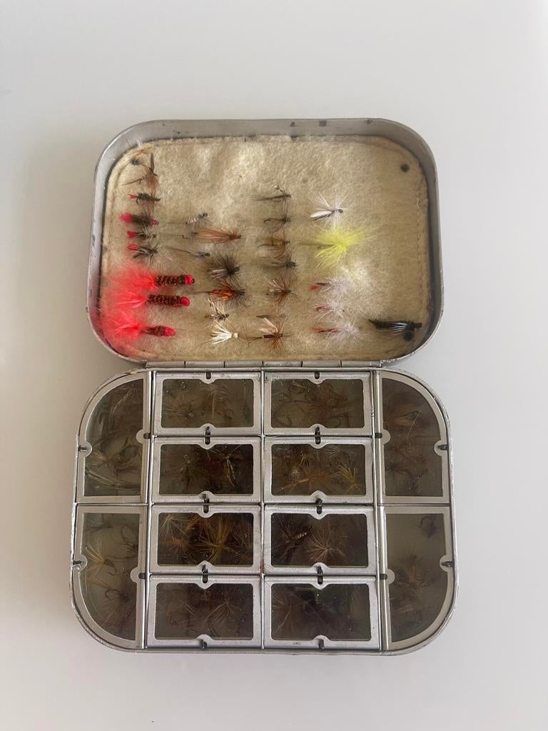 Wheatley vliegendoos met 135 vliegen, Watersport en Boten, Ophalen of Verzenden, Overige typen