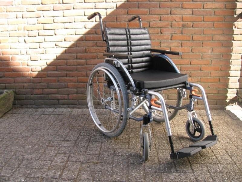 Excel G4 rolstoel 47 cm arm en druksteunen zijn verstelbaar, Diversen, Ophalen of Verzenden, Inklapbaar, Zo goed als nieuw, Duwrolstoel