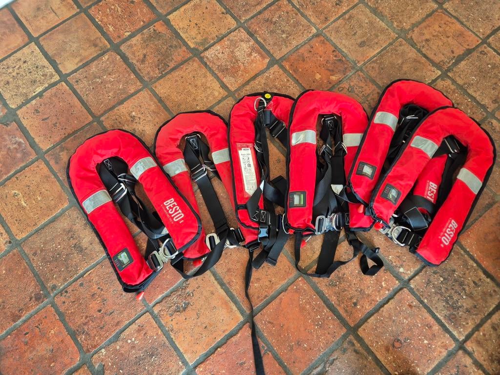 6 Besto 300N reddingsvesten - Ex-brandweer partij, Watersport en Boten, Watersportkleding, Ophalen of Verzenden