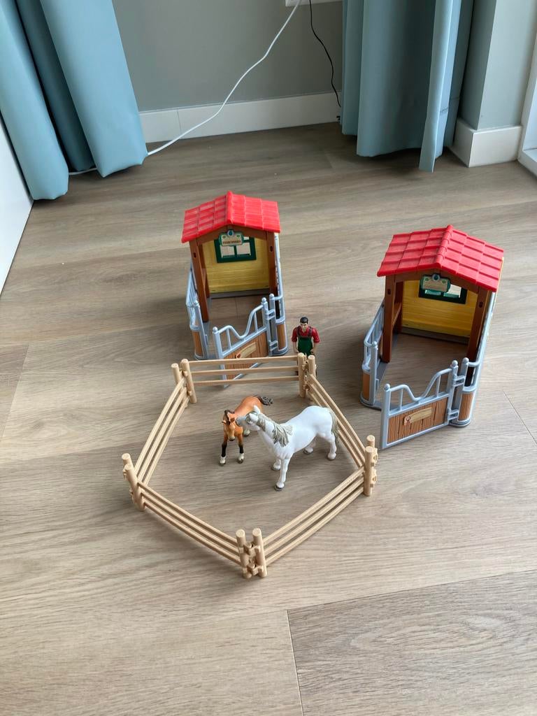 Schleich Farm World Paardenstal (42485), Ophalen of Verzenden, Zo goed als nieuw, Jongen of Meisje