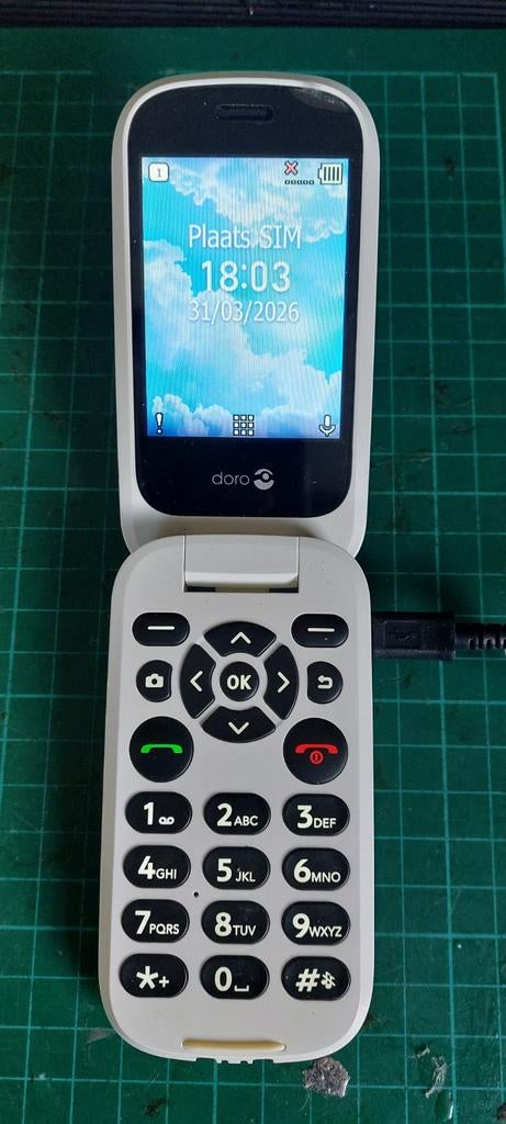Doro senioren GSM - Eenvoudig en gebruiksvriendelijk, Telecommunicatie, Mobiele telefoons | Overige merken, Gebruikt, Inklapmodel