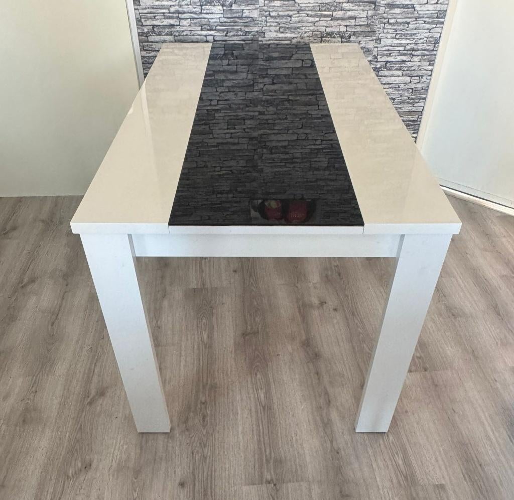 Eettafel, Huis en Inrichting, Tafels | Eettafels, Minder dan 50 cm, Ophalen of Verzenden, Zo goed als nieuw, 150 tot 200 cm