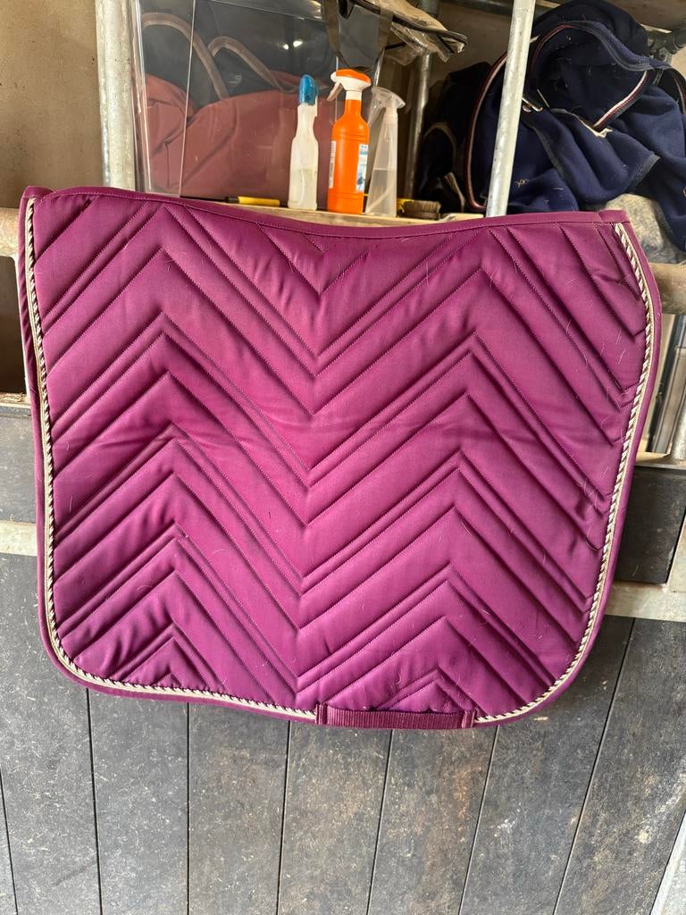 Zadeldek Qhp Menton Paars, Ophalen of Verzenden, Zo goed als nieuw