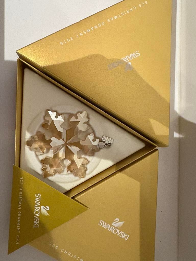 Swarovski kerst ster 2016 golden shadow, Verzamelen, Swarovski, Ophalen of Verzenden, Zo goed als nieuw, Figuurtje
