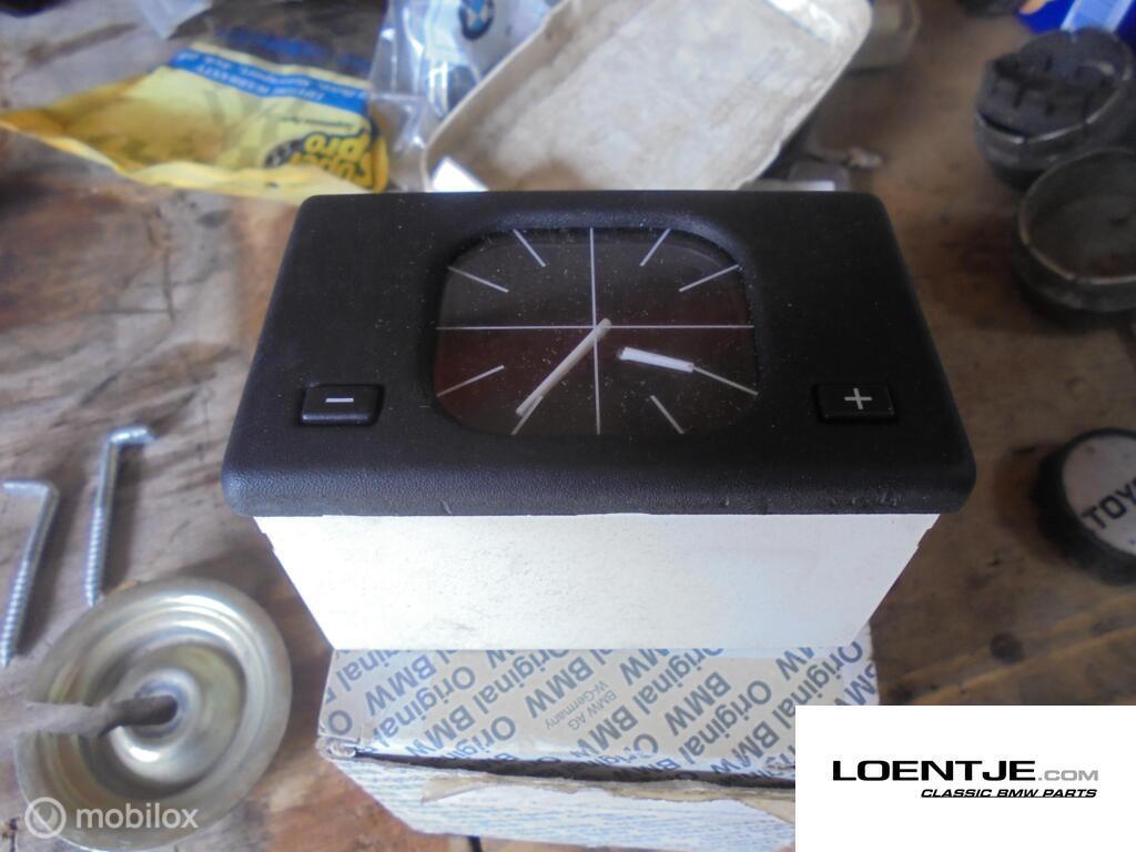 Klok BMW e34 e32, Auto-onderdelen, Gebruikt, Ophalen of Verzenden, BMW, BMW