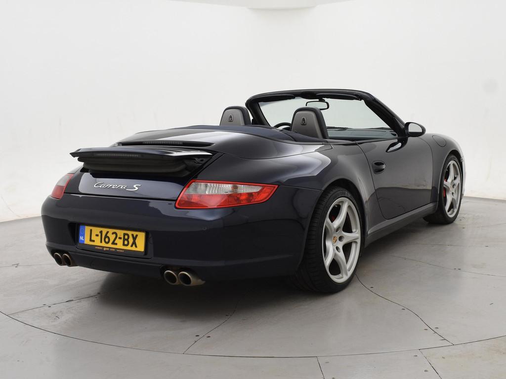 Porsche 911 Cabrio 997 3.8 CARRERA S 355 PK AUT. + HARDTOP |, Automaat, Parkeersensor, Achterwielaandrijving, Gebruikt