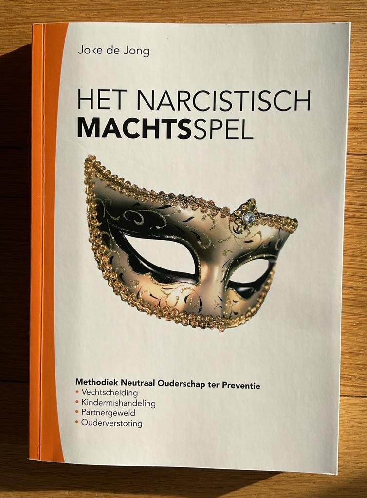 Het Narcistisch Machtspel - Joke de Jong, Ophalen of Verzenden, Zo goed als nieuw, Klinische psychologie