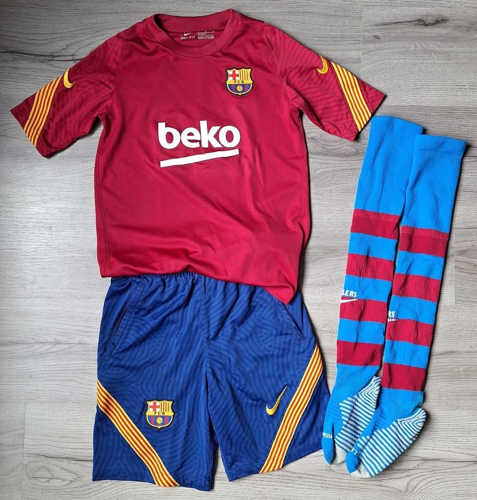 Barcelona traingset maat 147/158, Gebruikt, Sport- of Zwemkleding, Ophalen of Verzenden, Nike