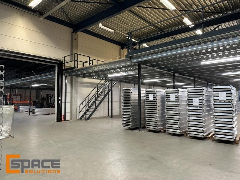 Tussenvloer Verdiepingsvloer Etagevloer Entresolvloer AKTIE, Ophalen, Gebruikt, Disco, Boxset