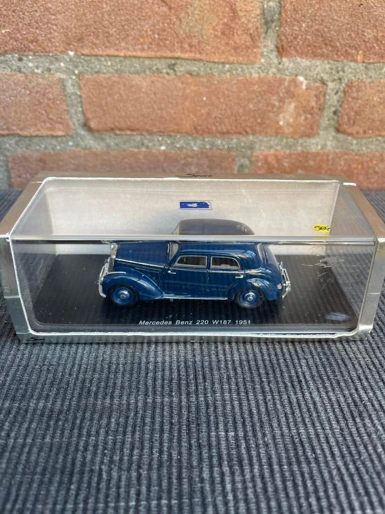 1:43 Spark Mercedes-Benz 220 W187 ……. 45,-, Ophalen of Verzenden, Zo goed als nieuw, Auto, Overige merken