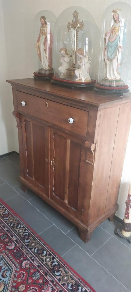 Authentieke Oude Kast met Porseleinen Knoppen, Ophalen