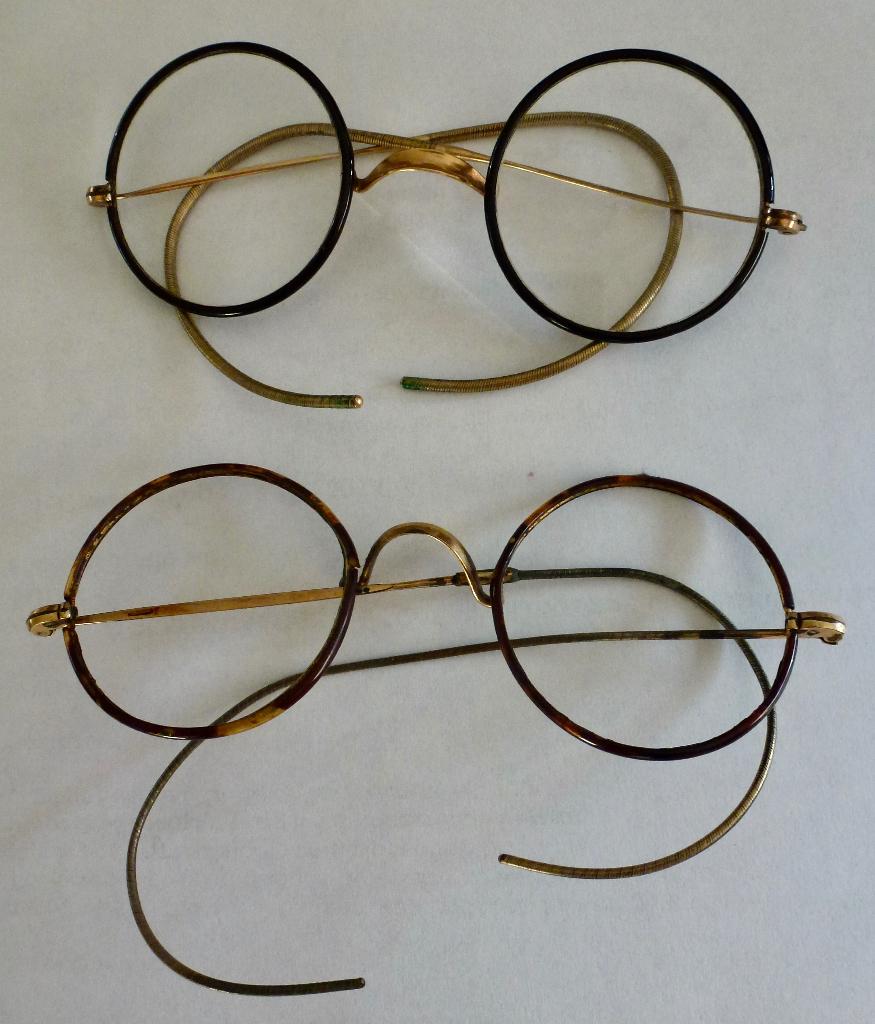 2x Leuke ouderwetse brilletjes., Verzenden