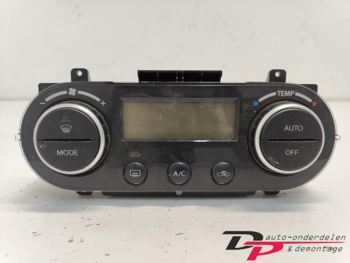 Kachel Bedieningspaneel van een Suzuki Swift, Gebruikt, -, -, Ophalen of Verzenden