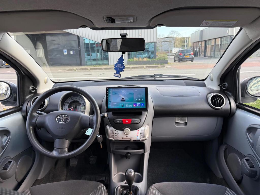 Toyota Aygo 1.0-12V Xcentric/Airco/Navigatie/2E Eigenaar/Nie, Auto's, Gebruikt, 4 stoelen, 68 pk, Bedrijf
