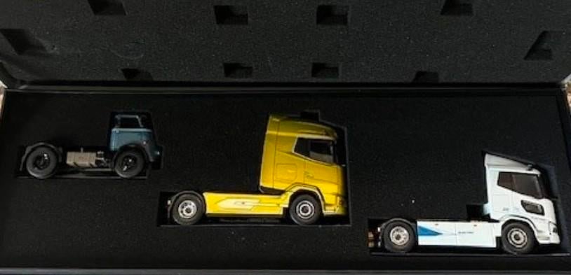 Tekno DAF Anniversary set DAF 1600 DAF XG+ DAF XD Electric, Ophalen of Verzenden, Nieuw, Bus of Vrachtwagen, Tekno