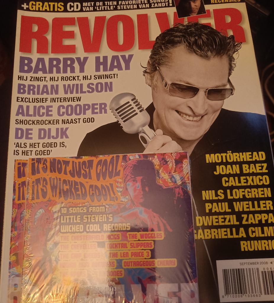REVOLVER BARRY HAY SPECIAL GOLDEN EARING INCL CD DE DIJK, Boeken, Tijdschriften en Kranten, Verzenden, Zo goed als nieuw, Muziek, Film of Tv
