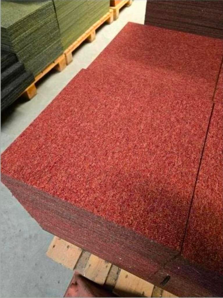 Tapijttegels 50x50cm 1000m2 op voorraad 1,50 per stuk, Huis en Inrichting, Stoffering | Vloerbedekking, Ophalen of Verzenden, Nieuw