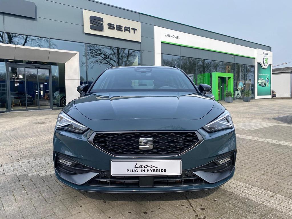 SEAT Leon Sportstourer 1.5 TSI e-Hybrid FR Business 204 PK |, Stof, 4 cilinders, 26 kWh, Nieuw
