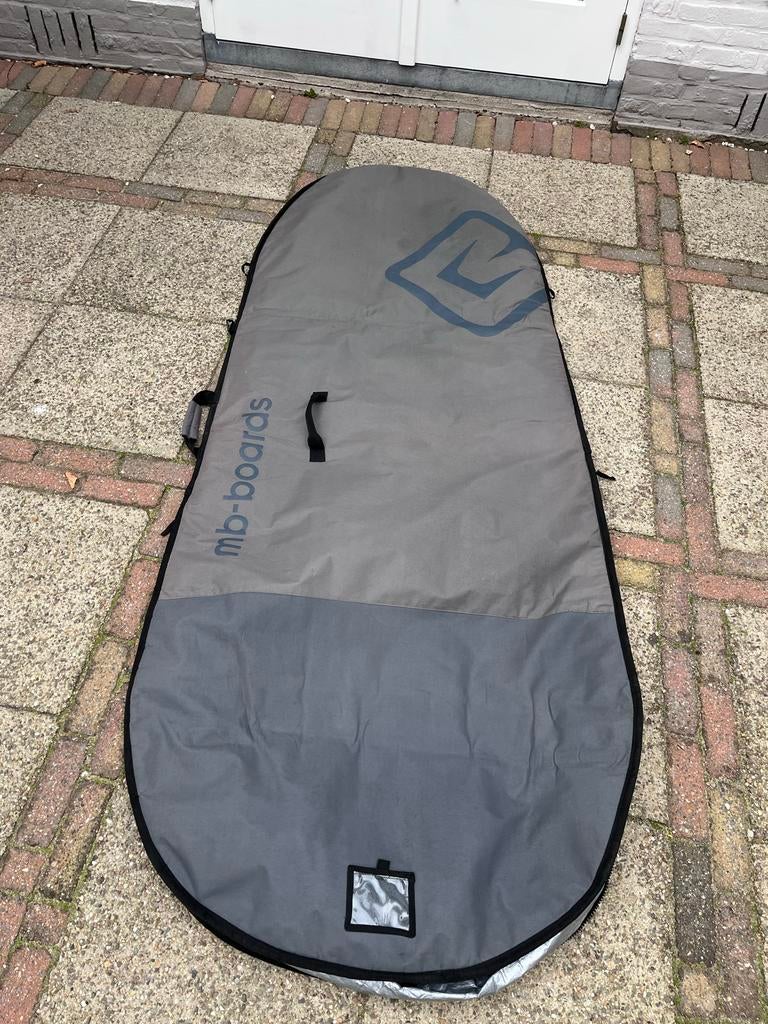MB boards Boardbag in zeer goede staat 235x82, Watersport en Boten, Windsurfen, Met draagtas, 7 m² of meer, Minder dan 250 cm