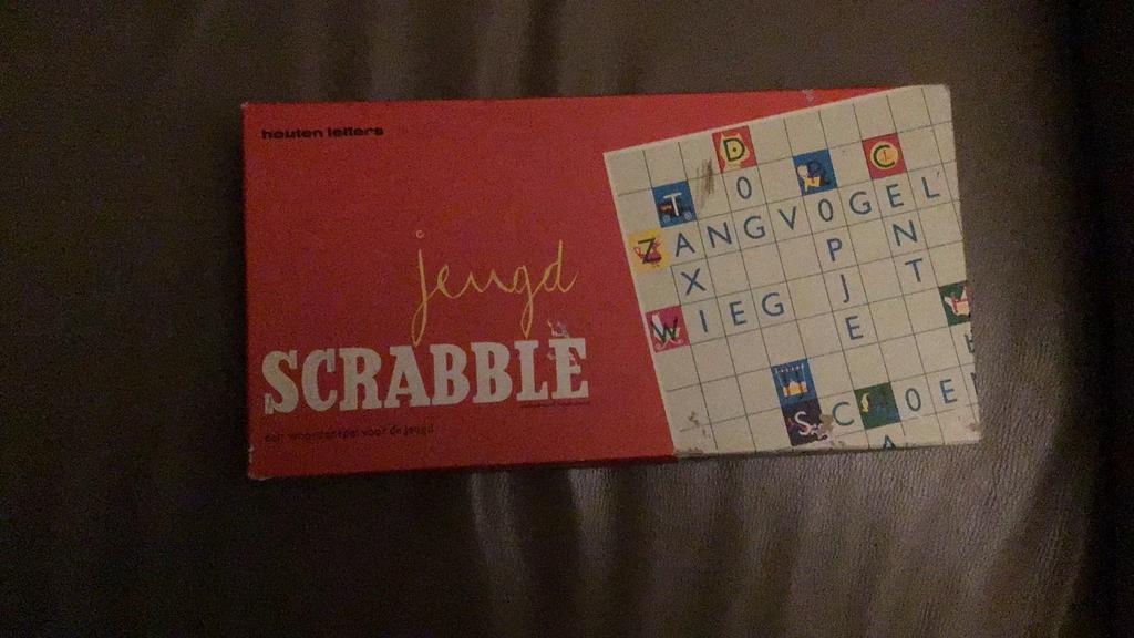 Scrabble junior, Ophalen of Verzenden, Zo goed als nieuw