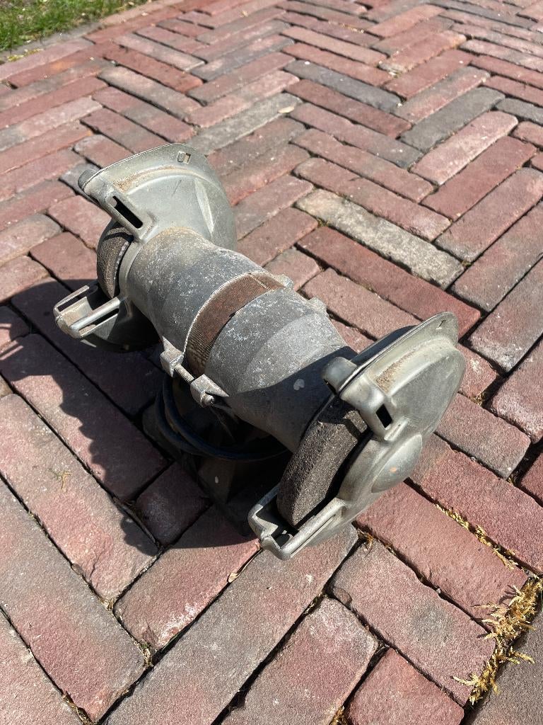 Werkbank slijpmachine, Ophalen of Verzenden, Gebruikt, Minder dan 700 watt, Werkbankslijpmachine