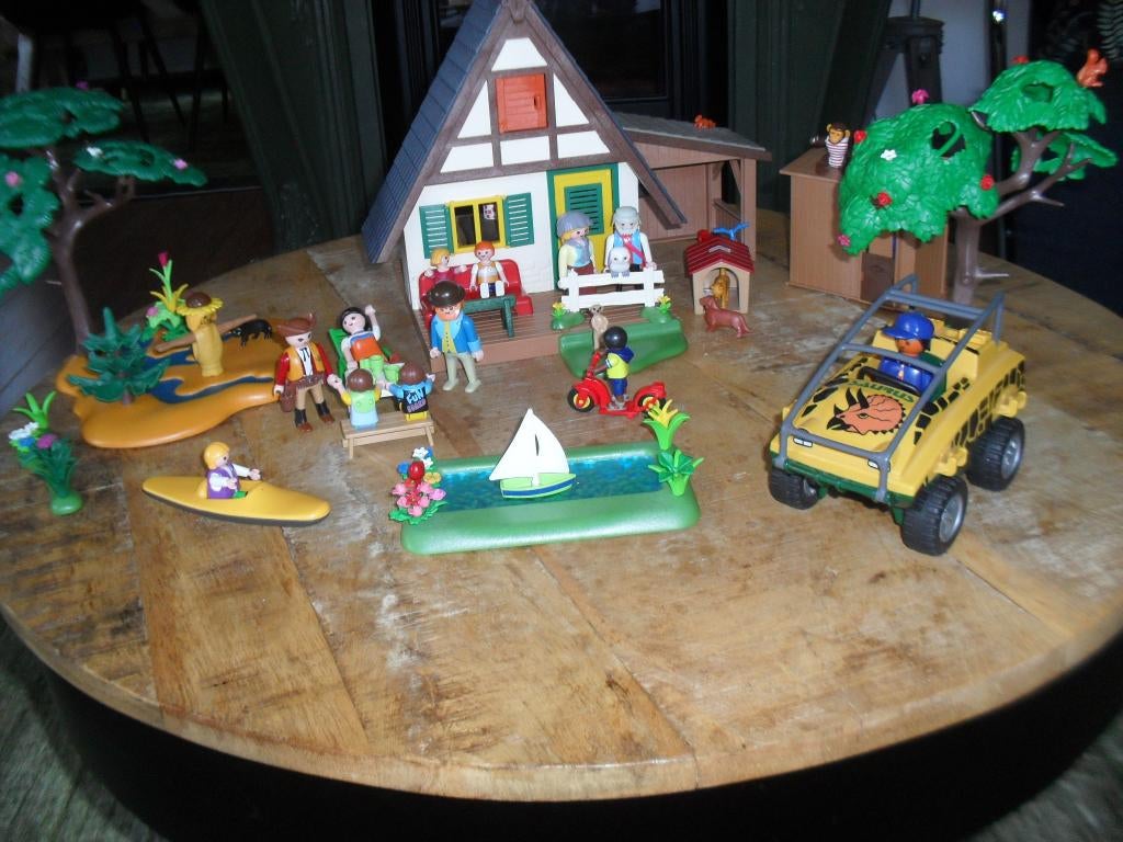 Playmobil boswachters huisje met veel exstra setje no 9, Ophalen of Verzenden, Zo goed als nieuw, Los playmobil