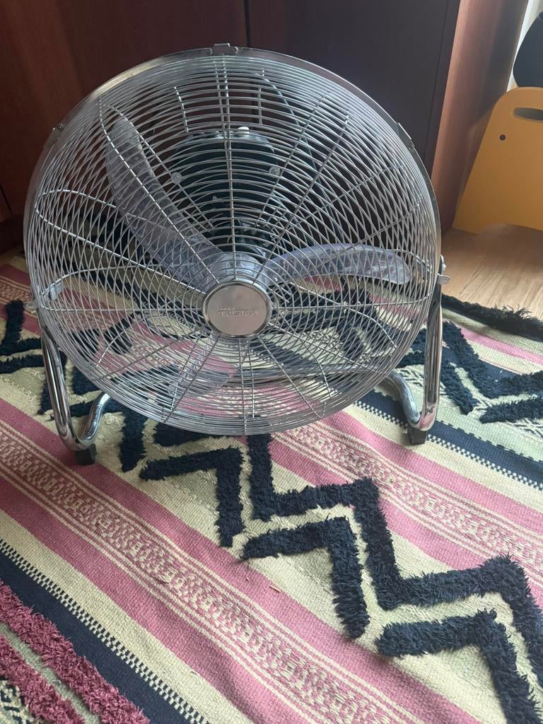 fan, grote industrieel, staal, Witgoed en Apparatuur, Ventilatoren, Ophalen, Zo goed als nieuw, Vloerventilator