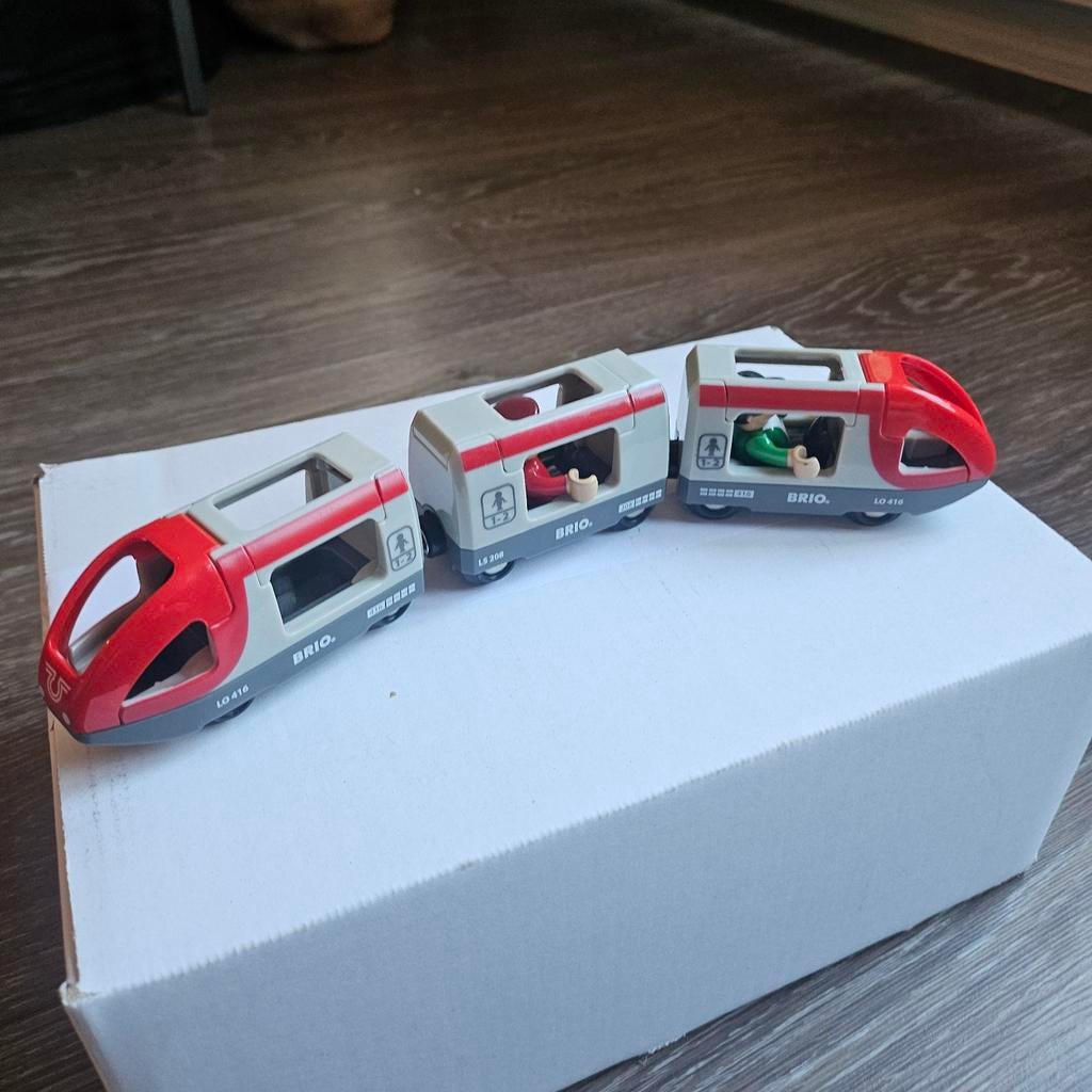 Brio Trein met 3 wagons - Speelgoedtrein, Ophalen of Verzenden, Gebruikt, Jongen of Meisje