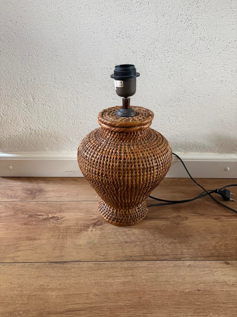 Rotan tafellamp / lampvoet – 38 cm – birma riet, Huis en Inrichting, Lampen | Tafellampen, Ophalen of Verzenden, Zo goed als nieuw