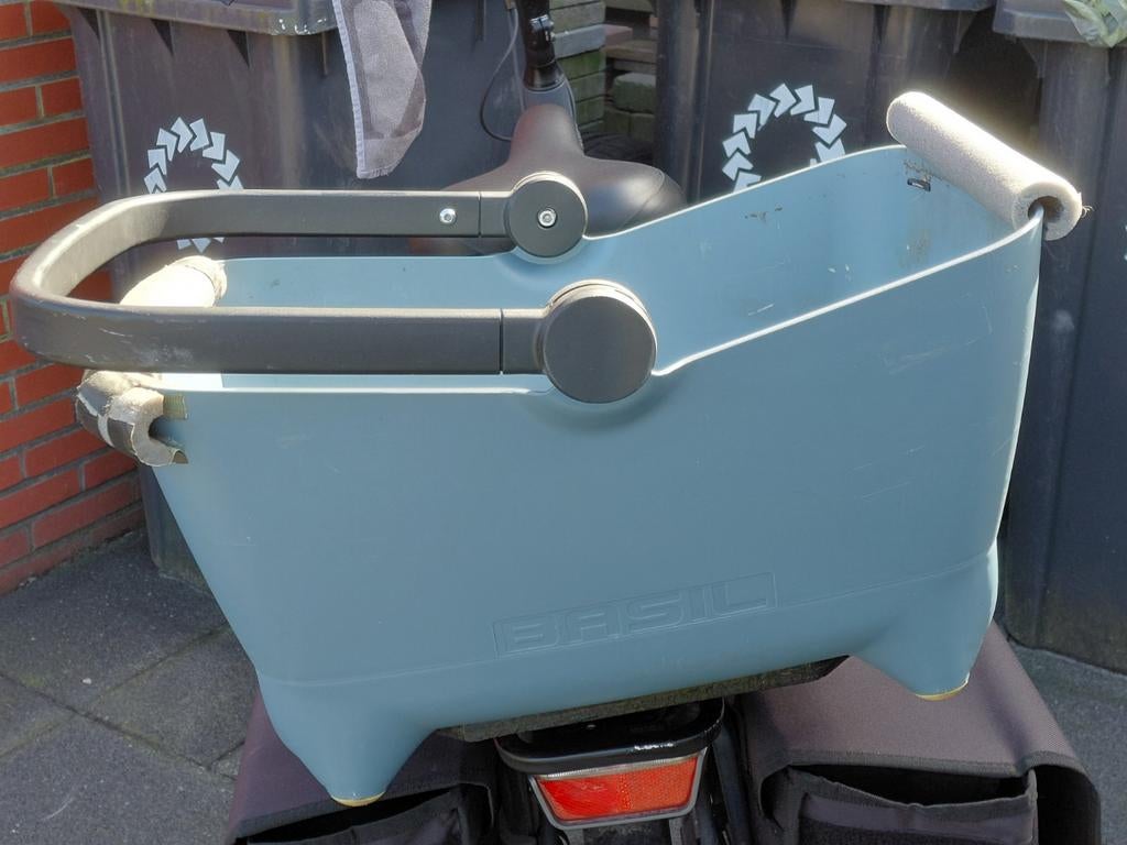 Fietsmand voor hond (of kat) Basil Buddy achterop fiets, Fietsen en Brommers, Fietsaccessoires | Fietsmanden, Ophalen of Verzenden