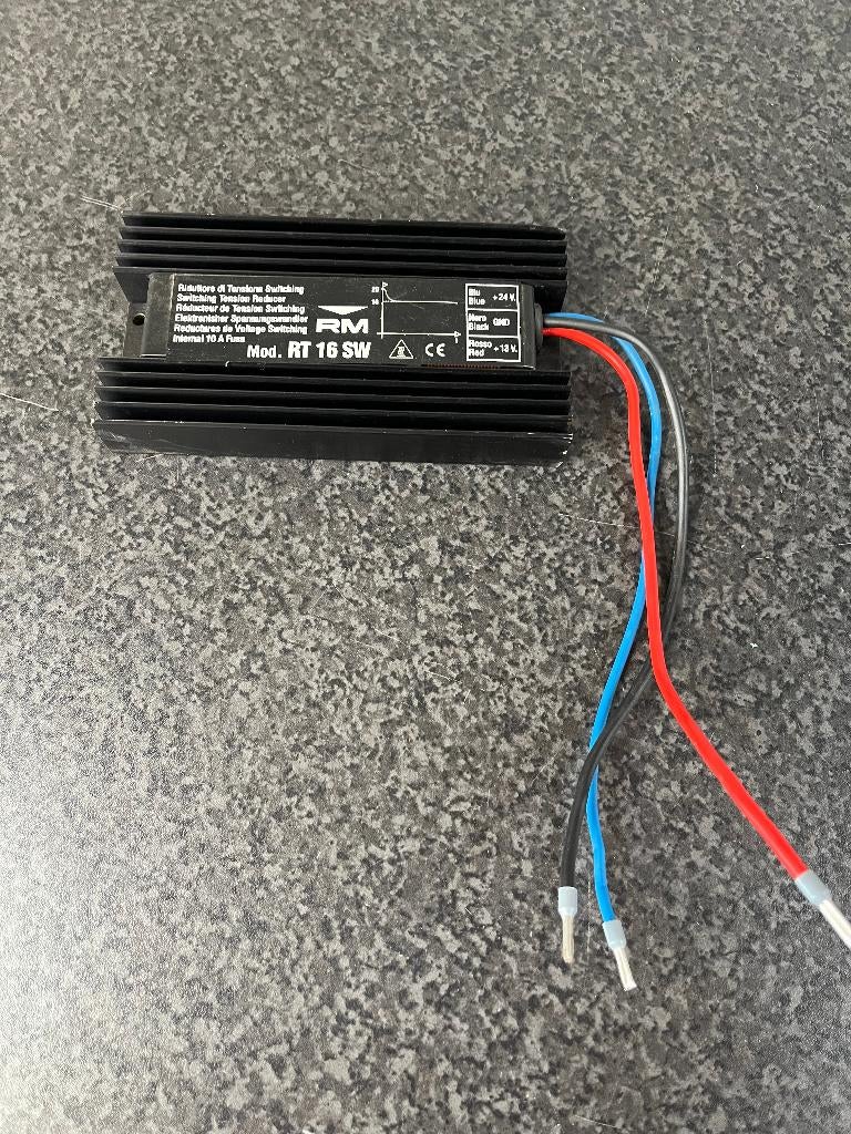 RM omvormer van 24 naar 12 volt . RT16SW ., Caravans en Kamperen, Ophalen of Verzenden, Gebruikt