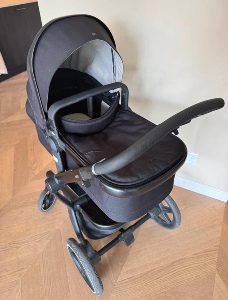 Joolz Day kinderwagen met reiswieg zwart + regenhoes, Zo goed als nieuw, Verstelbare duwstang, Ophalen, Kinderwagen