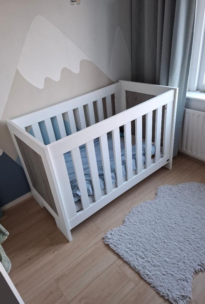 TWF ledikant & commode, Ophalen, Zo goed als nieuw, Ledikant