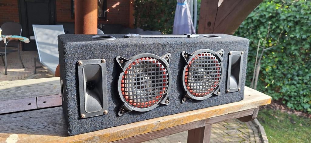 Oude speaker, werkend, aan 2 kanten aan te sluiten, Ophalen, Gebruikt, Front, Rear of Stereo speakers, Overige merken