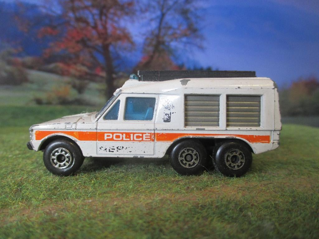 1:57 Range Rover Carmichael Commando Matchbox Police Resque, Ophalen of Verzenden, Gebruikt, Auto