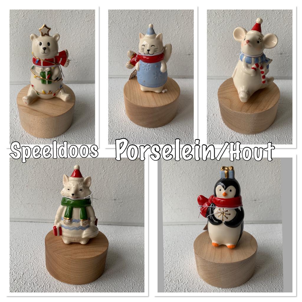 Speeldoos:   porseleinen beeldje op Houten blok., Ophalen of Verzenden, Nieuw