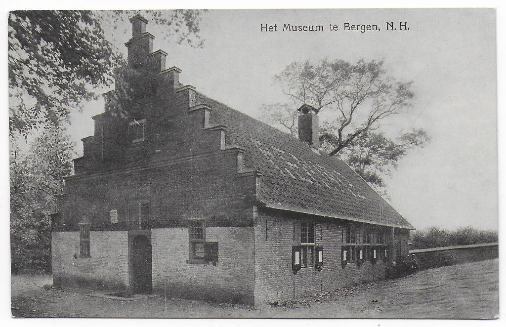 Bergen N.H. Museum - Oude Ongelopen ansichtkaart B6898, Ophalen of Verzenden, 1940 tot 1960, Ongelopen, Noord-Holland