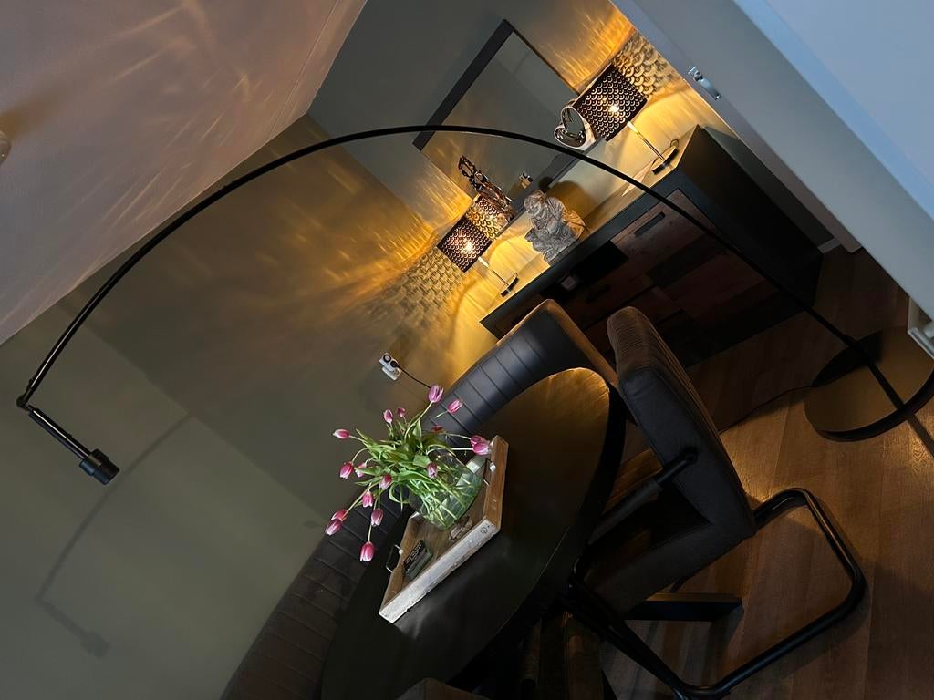 Skaftet Zwarte staande lampenvoet (boog), Ophalen, 200 cm of meer, Zo goed als nieuw, Metaal