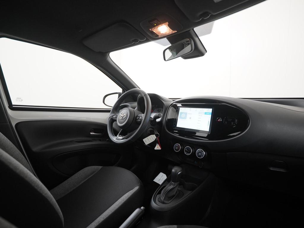 Toyota Aygo X 1.0 VVT-i S-CVT Play | Camera | Carplay | Zond, 12 maanden, Stof, 4 stoelen, Wit