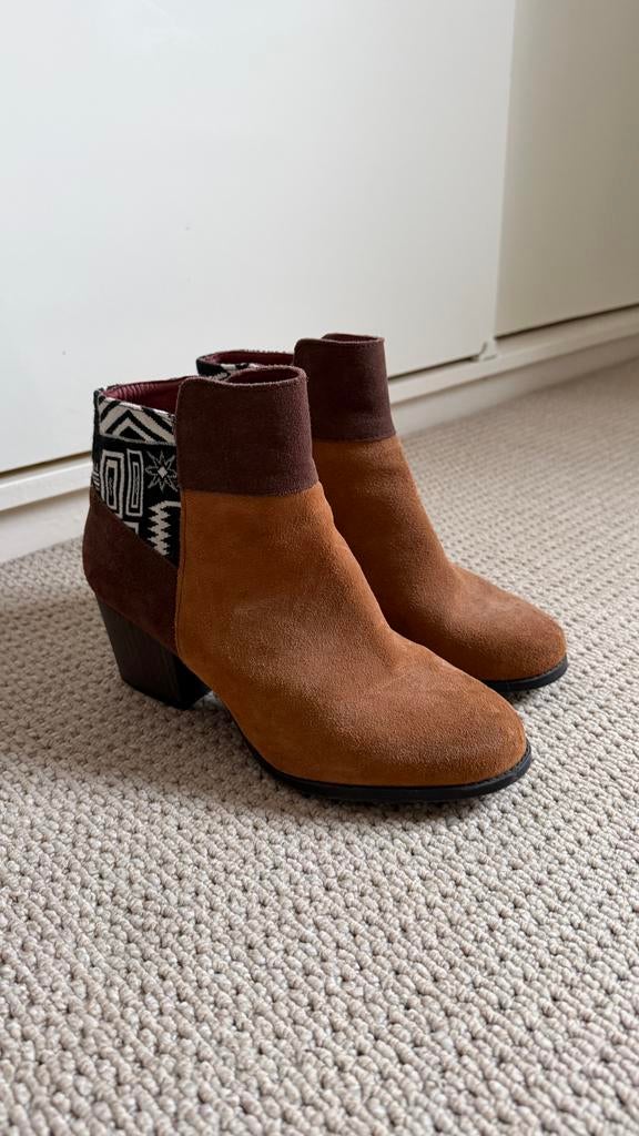 Desigual schoenen maat 38, Ophalen, Nieuw, Bruin, Lage of Enkellaarzen