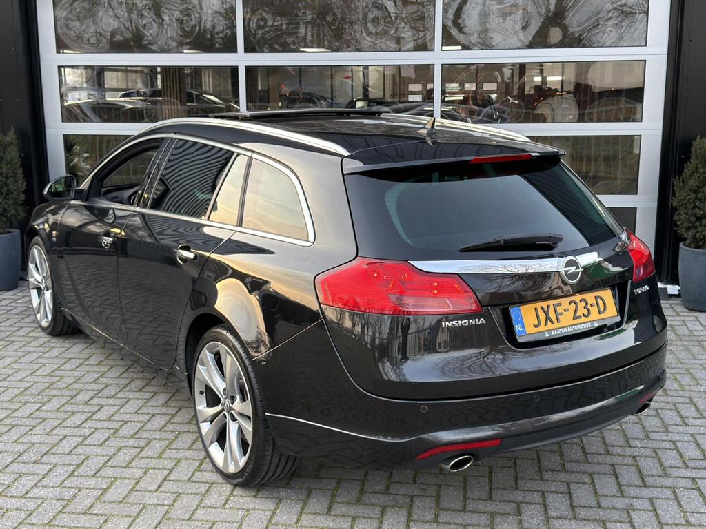 Opel Insignia Sports Tourer 2.0 T 220pk OPC-Line |Pano|1e ei, 4 cilinders, Zwart, 1700 kg, 220 pk