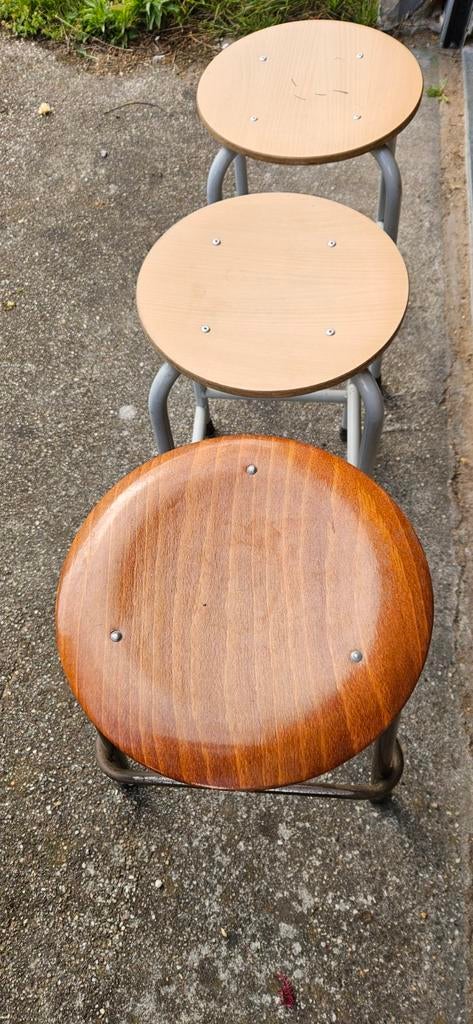 Industrieel Vintage schoolkrukje “Marko Kwartet” jaren 60, Huis en Inrichting, Ophalen, Gebruikt, Hout