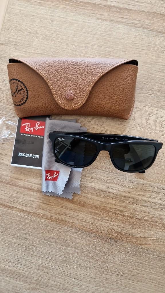 Ray-Ban ANDY zonnebril (RB4202) – Ongedragen / nieuw, Sieraden, Tassen en Uiterlijk, Zonnebril, Zwart, Nieuw, Ophalen of Verzenden